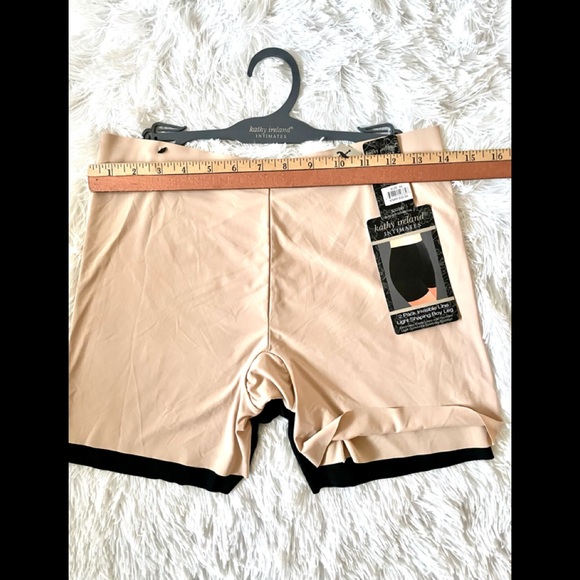 kathy ireland Intimates & Sleepwear Kathy Ireland Bundle Of 4